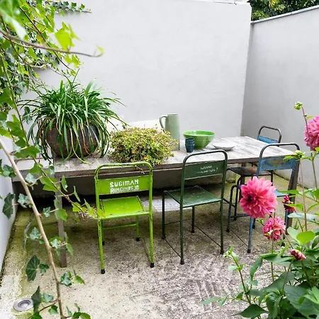 Spacious Close To The Apartment